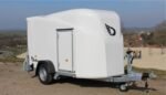 DEBON CARGO 1300 Kastenwagenanhänger, weiß, Polyester - zulässiges Gesamtgewicht: 1300 kg - 295 x 152 x 170 cm