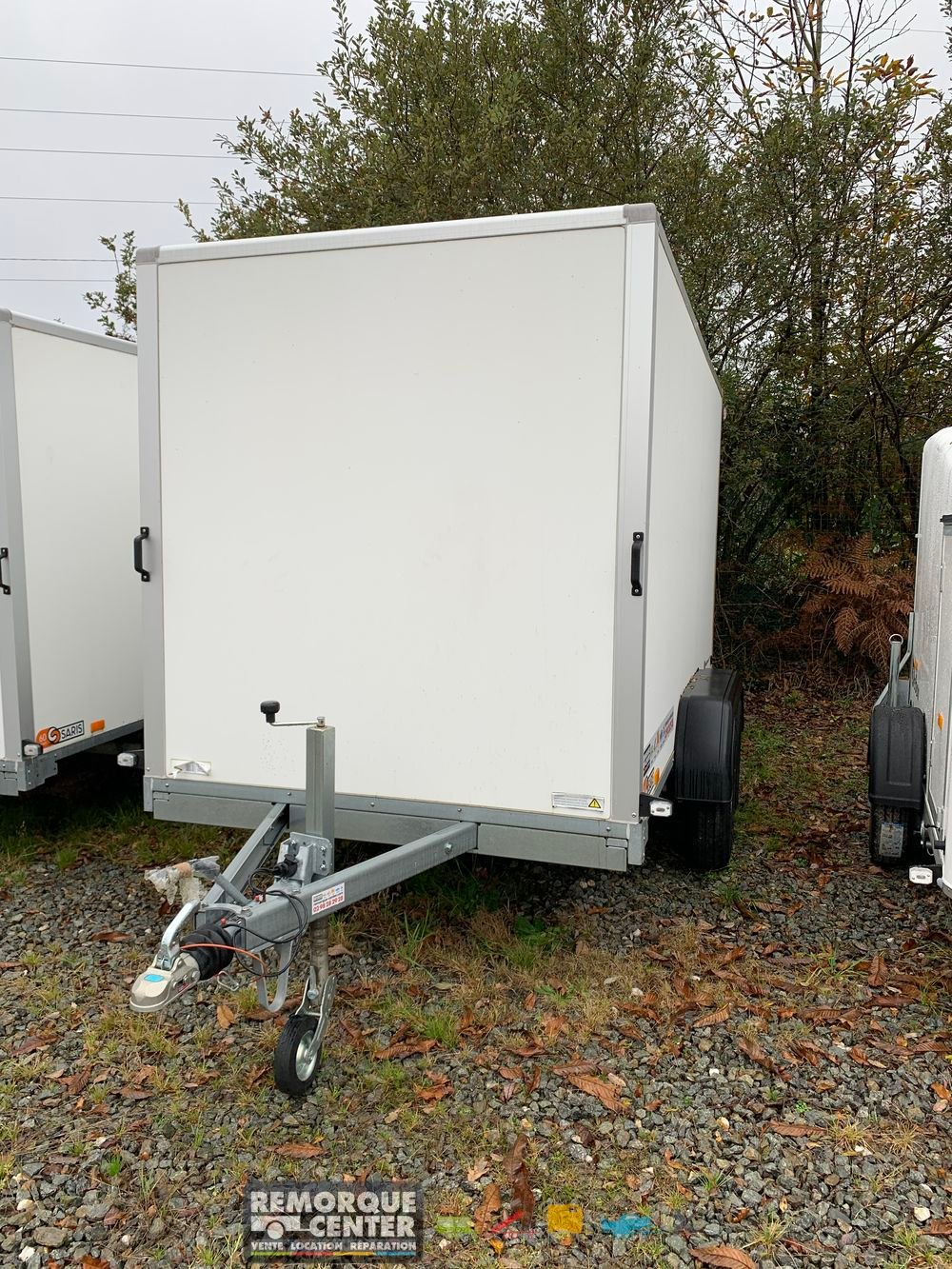 SARIS Holz-Kastenanhänger – 2 Achsen mit Außenrädern – zulässiges Gesamtgewicht: 2700 kg – 356 x 169 x H 180 cm