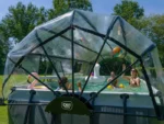 Rechteckiger, röhrenförmiger Pool aus schwarzem Leder, 5,40 x 2,50 x 1,22 m, mit Kuppel – Exit Toys – Image 12