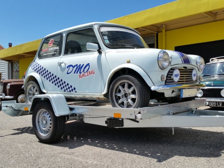 BORO MINI WENUS SMART Autotransporter – 1 Achse ohne Bremsen – zulässiges Gesamtgewicht: 750 kg – 260 x 1680 cm